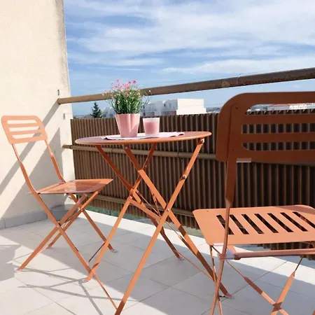 Апартаменты La Maison Du Voyageur - Centre - Climatise - Familial *