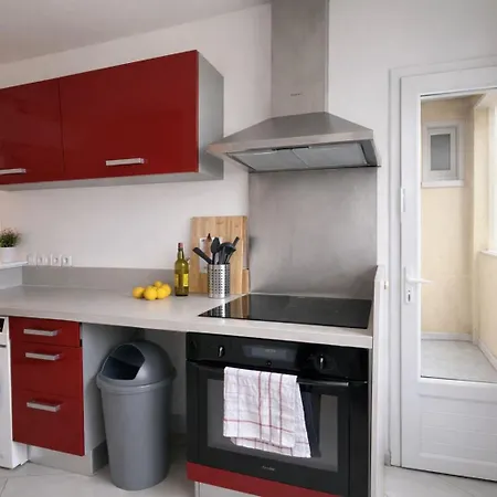 La Maison Du Voyageur - Centre - Climatise - Familial Ним